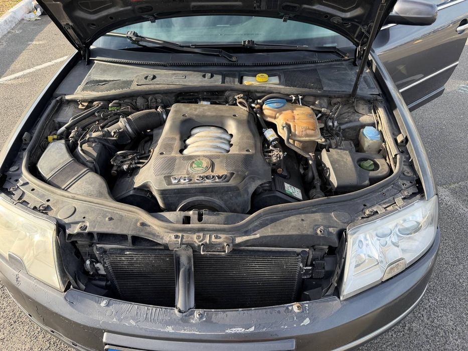 Skoda Superb 2002, 2.8 v6
