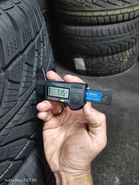 Шини бу 225/55 R17 Goodyear UltraGrip Performance Комплект Пара Зима