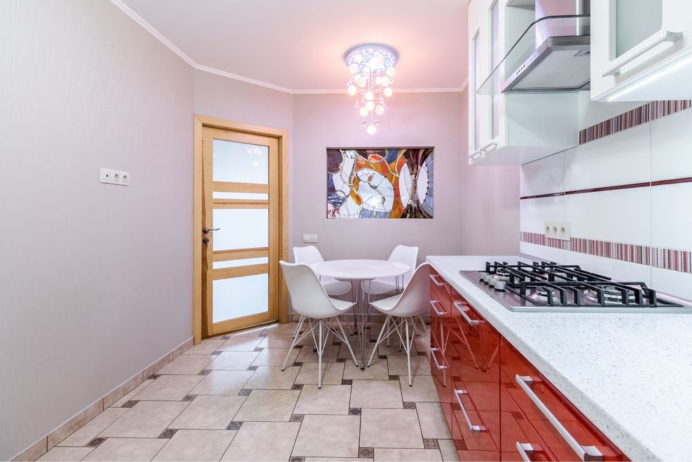 Велика 4 кім Квартира на Площі Ринок