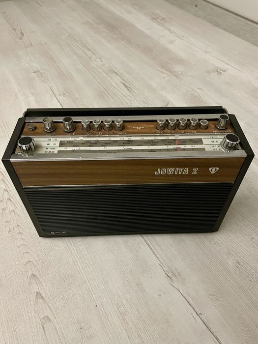 Radio turystyczne z prl Unitra Jowita 2