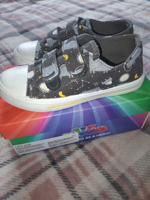 Trampki chłopięce 29 NOWE