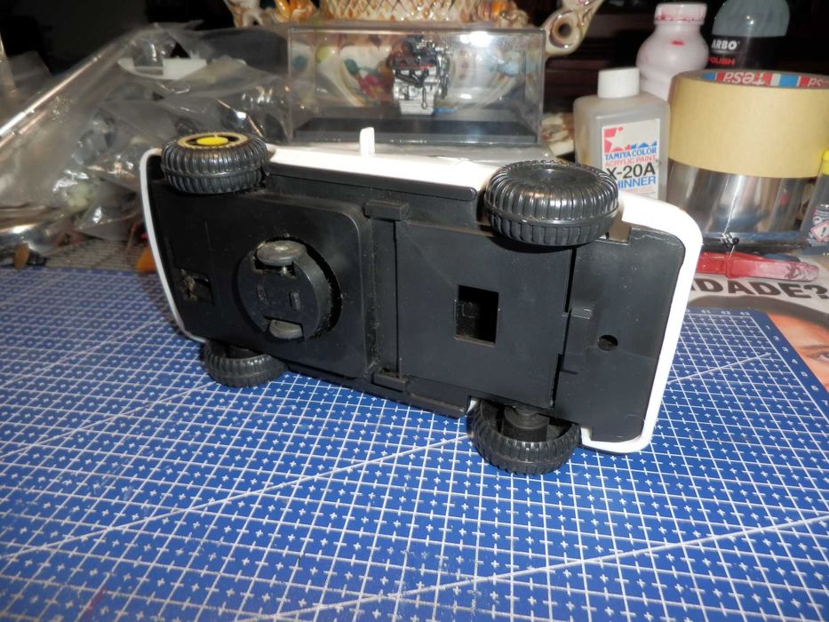 Carrinho de brincar Mercedes-Benz 560 SLC