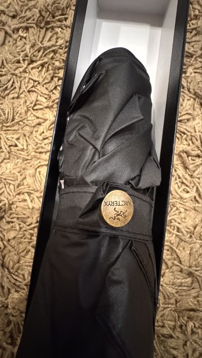 Зонт Arcteryx черный и зеленый