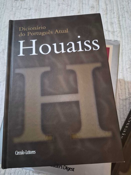 Dicionários do Português Atual Houaiss