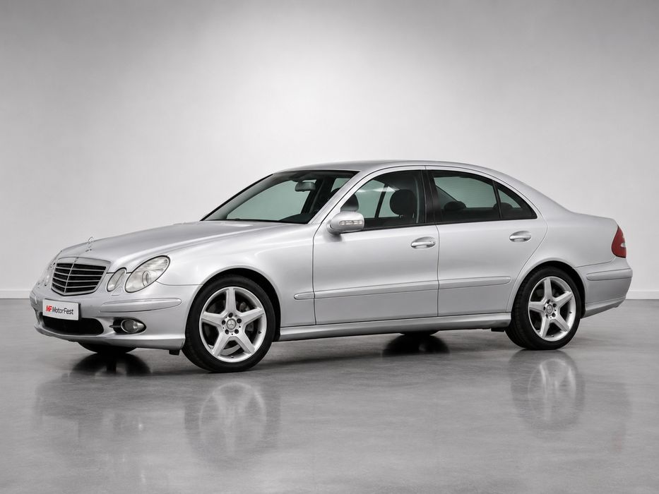 Mercedes-Benz Classe E 270 CDI Executive II Aut. (2005) – RESERVADO