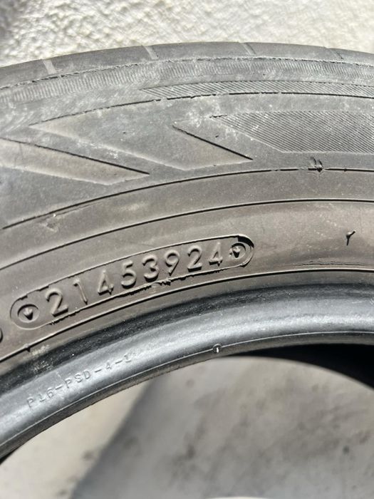 205/60/16 Toyo tires 2 pneus