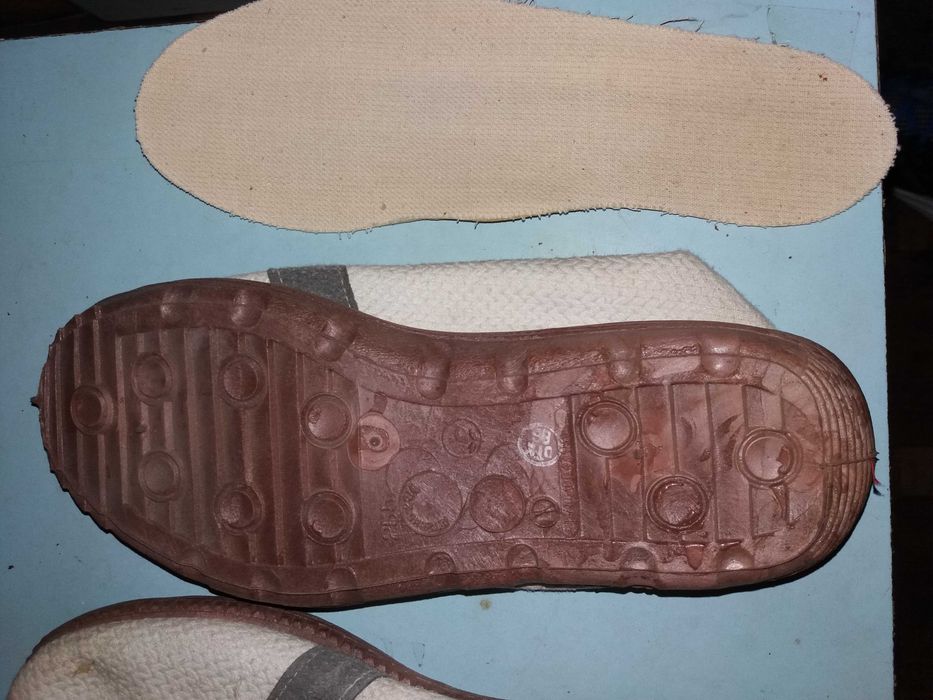 Мокасины летние белые.