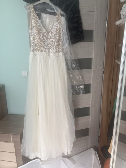 Sliczna suknia slubna