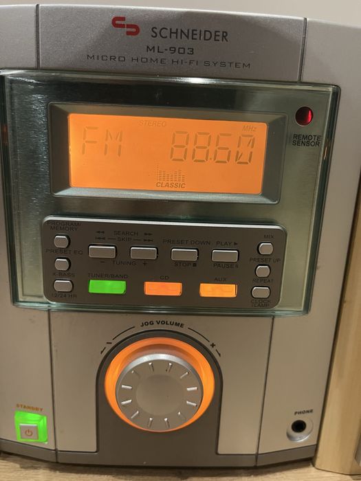 Музика,музикальний центр,Hi-Fi система Schneider AUX/Радіо