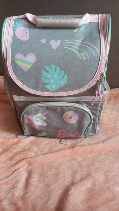 Продамо рюкзак для дівчинки