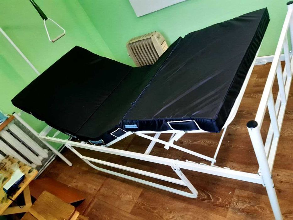 Медичне ліжко для лежачих хворих, Ліжко для лікарень