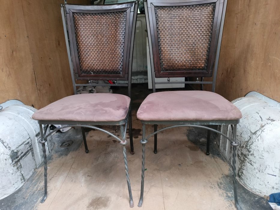 Sprzedam 2 solidne metalowe krzesła do ogrodu, altany, domu. Okazja!!!