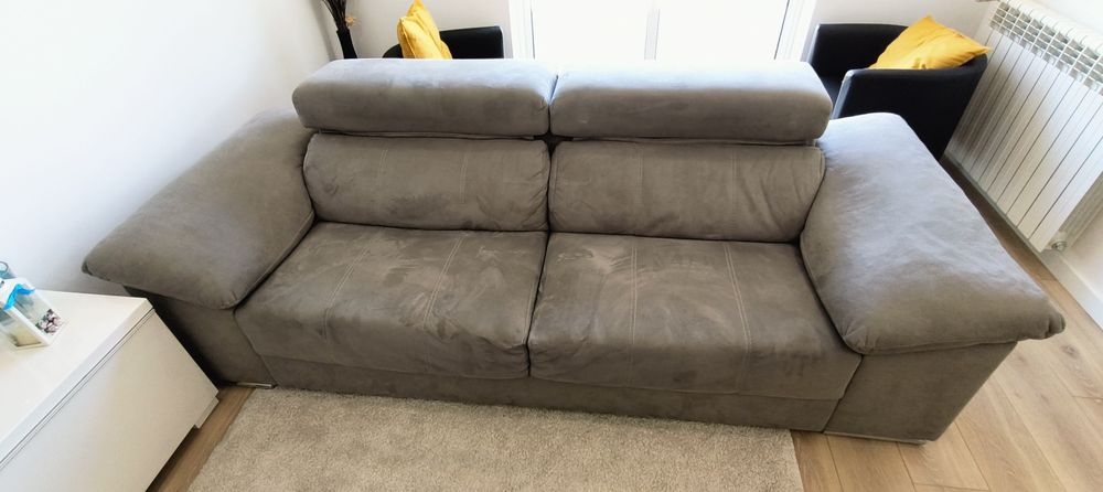 Vende sofá 3 lugares como Novo Gato Preto