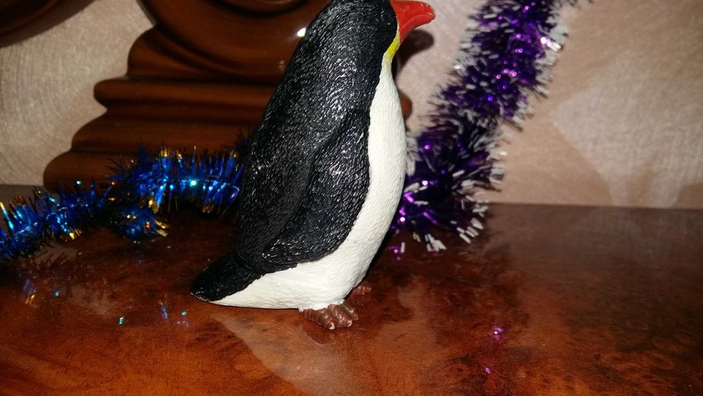 Пінгвін і динозаври