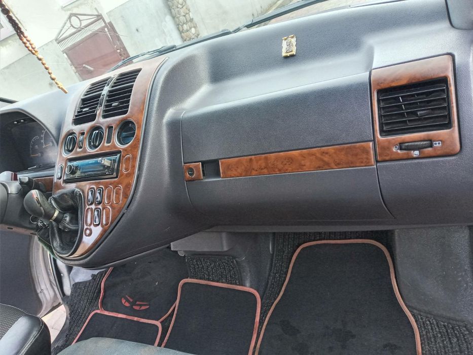 Мерседес Віто 112