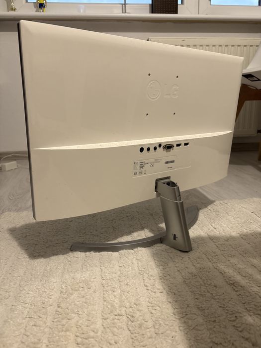Monitoe LG 24MP88HV-S
