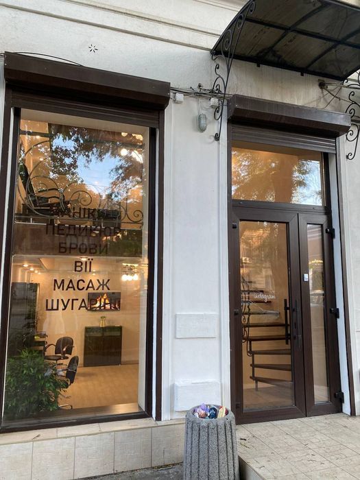 Аренда мест для мастера парикмахера, лешмейкера, бровиста