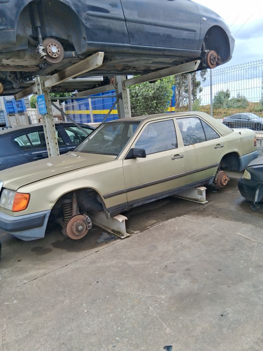 Mercedes W124 para peças