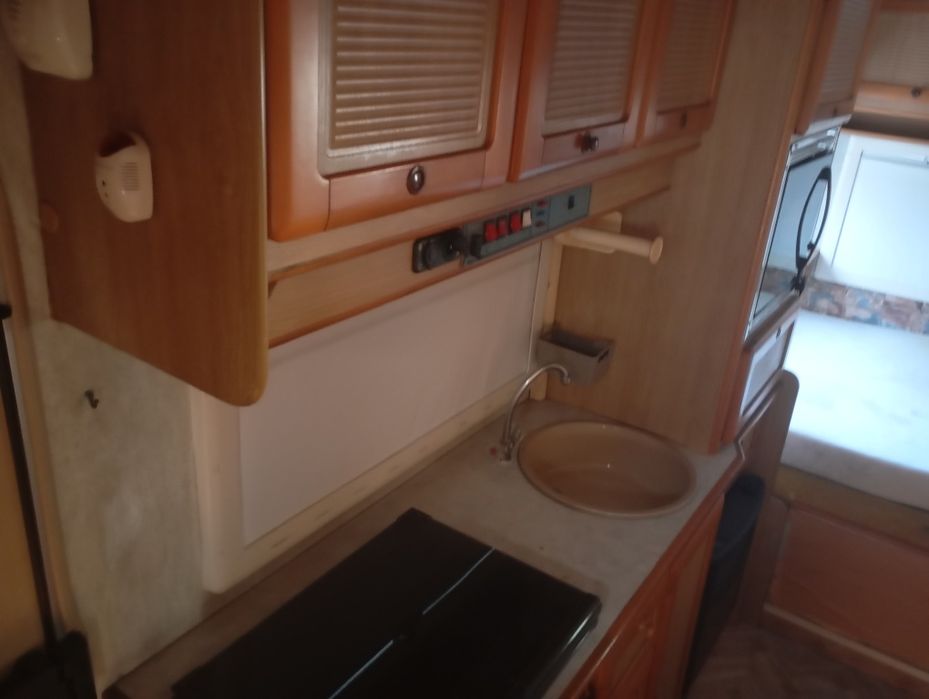 Autocaravana em ótimo estado