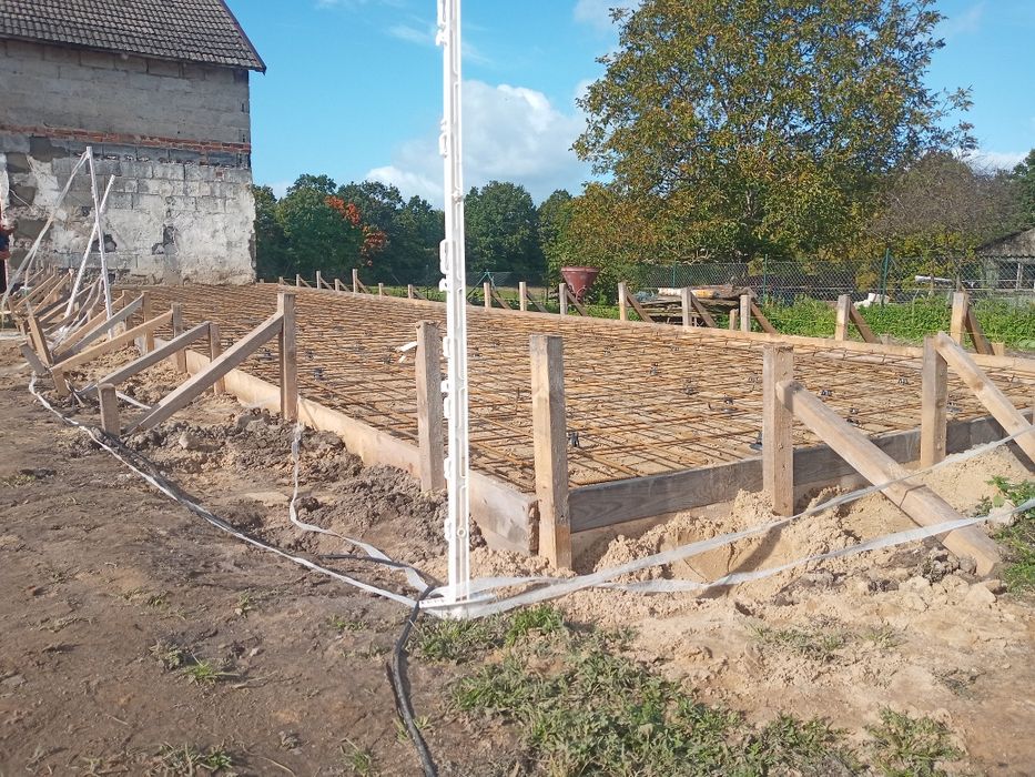 Płyty fundamentowe, ławy, konstrukcje drewniane, płoty panelowe