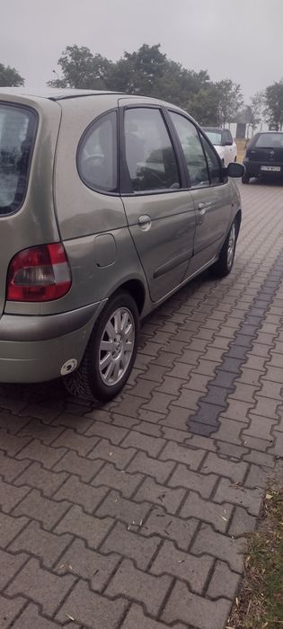 Sprzedam samochód osobowy