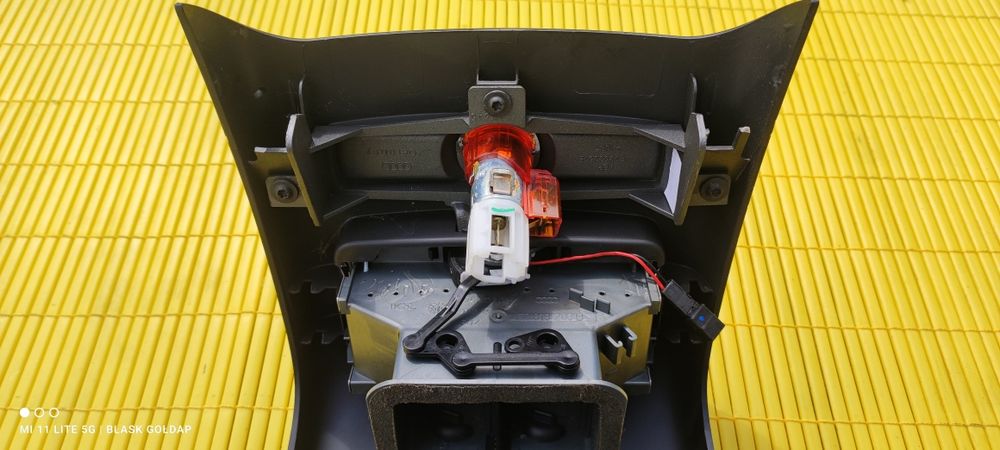 Tunel Środkowy Czarny Nawiew Cup Holder Audi A6 C6 Sedan 04 Gołdap