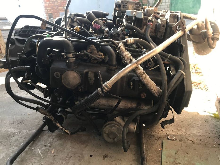 Запчасти Форд фокус MK 1 tdci 1.8 продам двигатель с коробкой