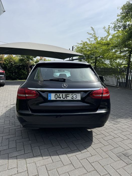 Mercedes 220 Bluetech station