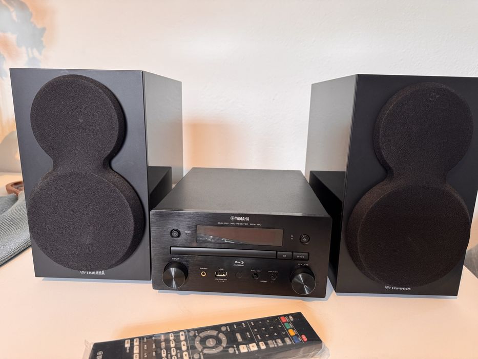 Yamaha BRX-750 piano black