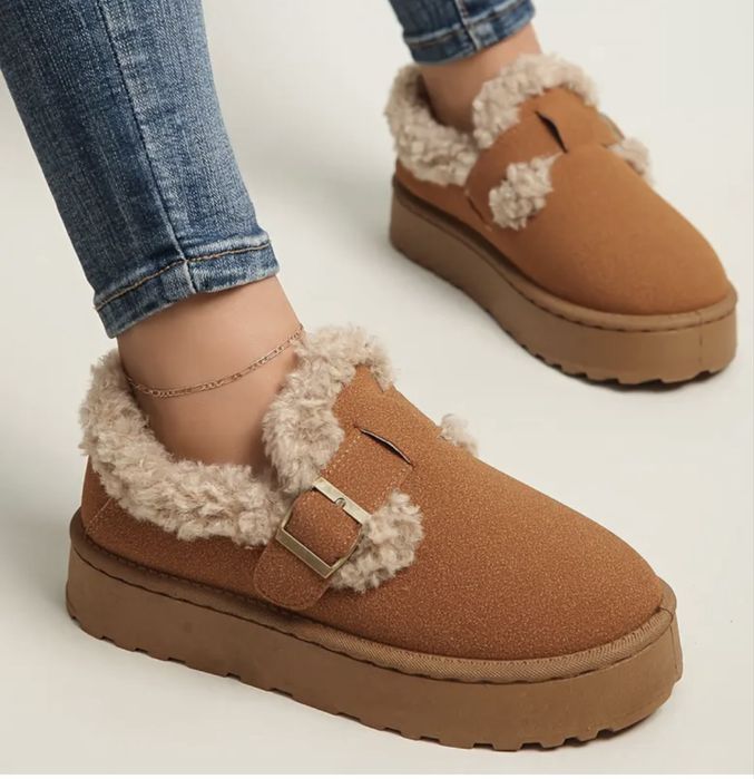 Класнючі теплі уггі чобітки