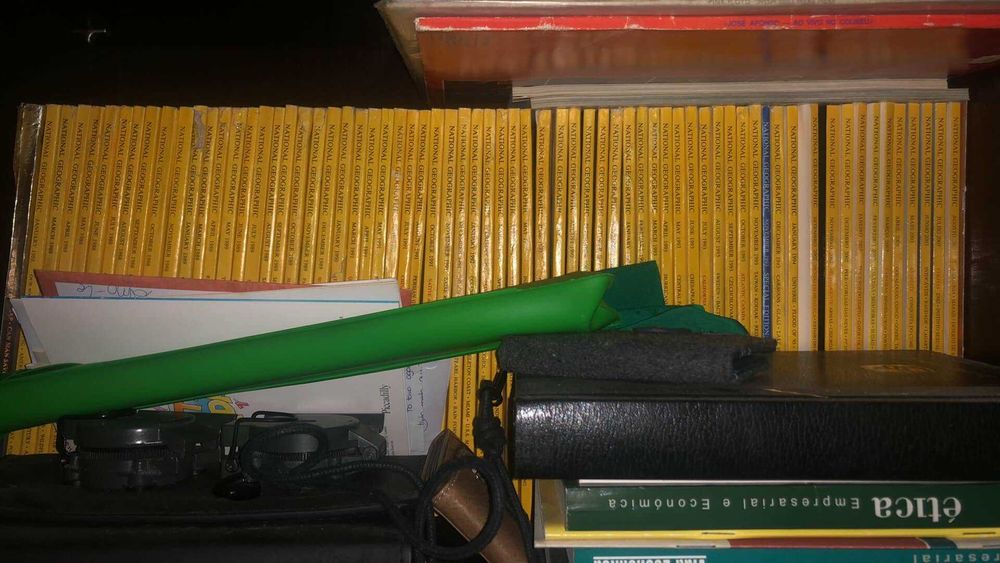 Coleccao livros national Geographic e atlas includo