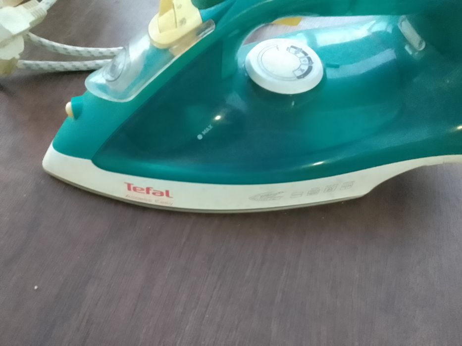 Conjunto de Ferros de engomar a funcionar