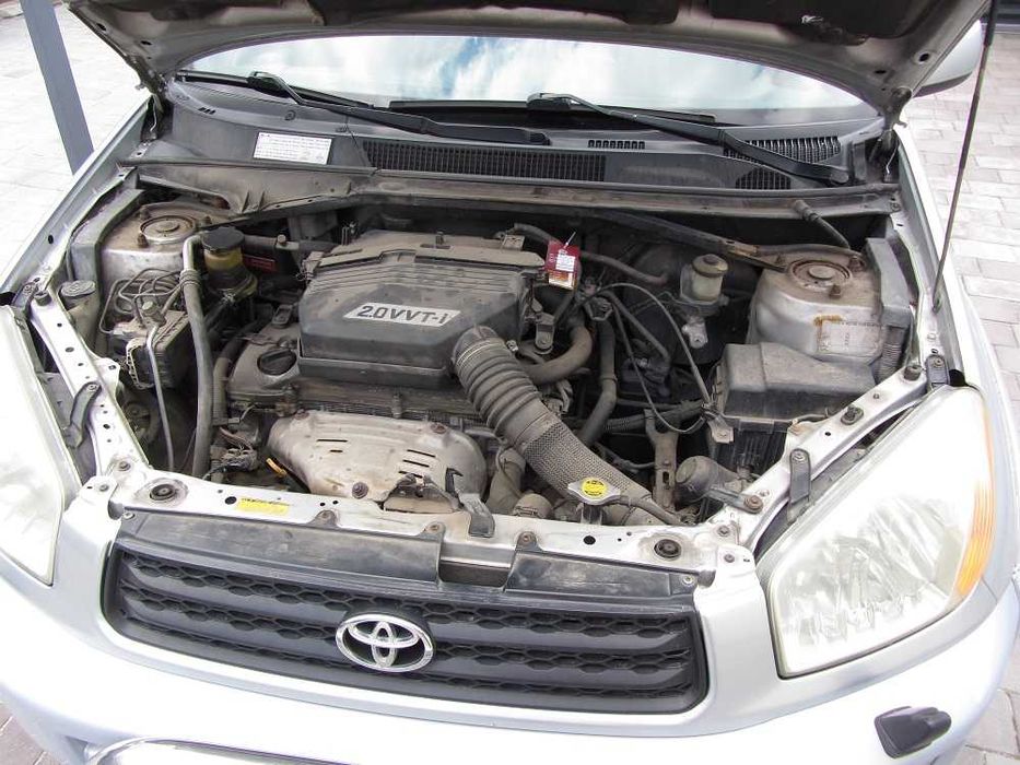 Toyota RAV4 2002 II покоління 2.0i MT (150 к.с.) 4WD