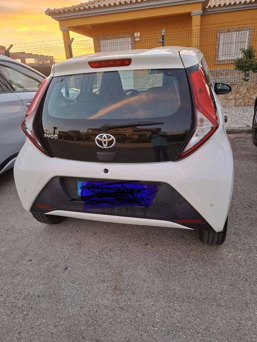 Toyota aygo branco — photo 4