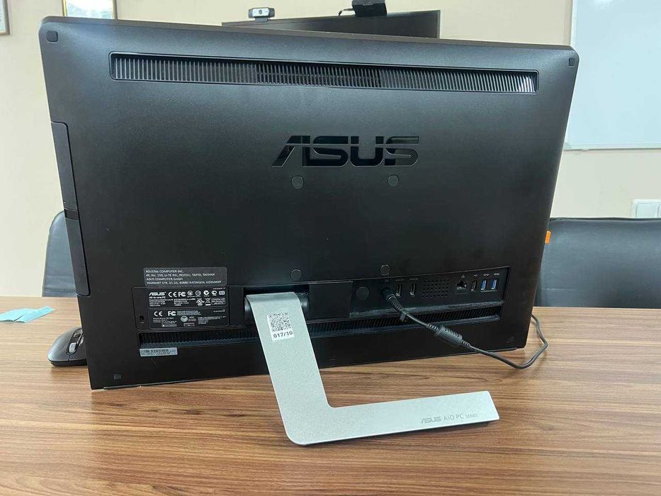 Моноблок Asus ET2220I.