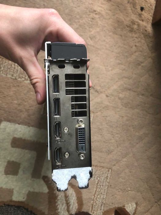 Продам відеокарту AMD Radeon RX 580