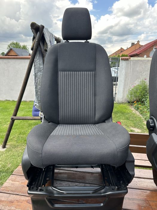 Fotel pasażera prawy mk8 transit