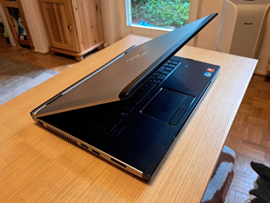 Mocny Dell 3550, dwie grafiki 2x2,3 GHz/128GB SSD/8GB RAM/HDMI