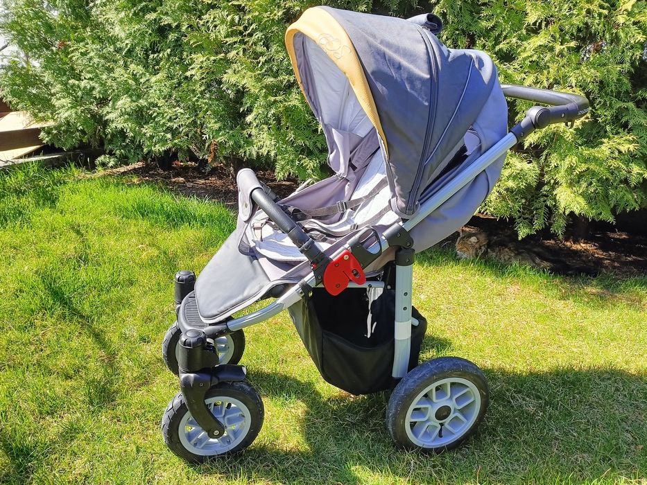 Прогулянковий візочок
