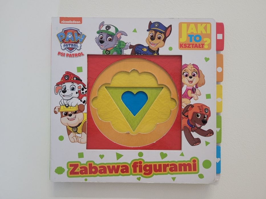 Książka Psi Patrol jaki to kształt zabawa figurami