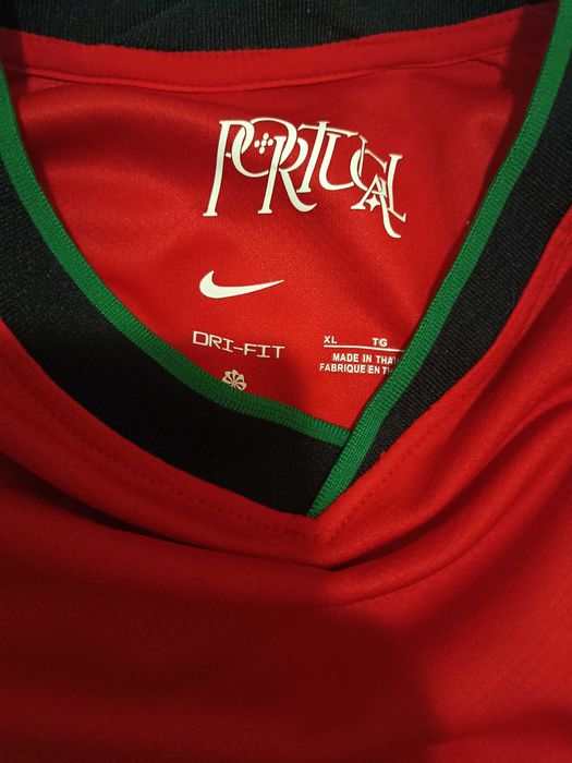 Vendo camisola Portugal principal