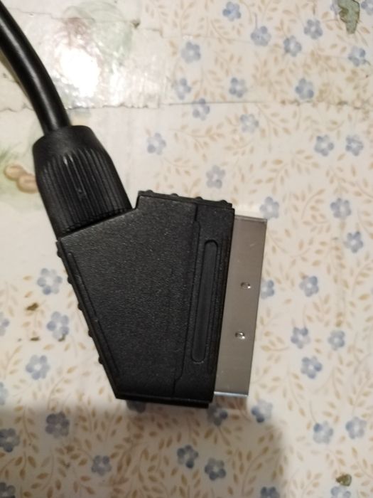 ;Vendo cabo de vídeo 1 novo