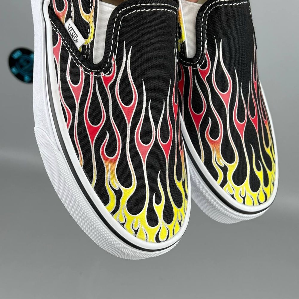 Harga vans slip on 2025