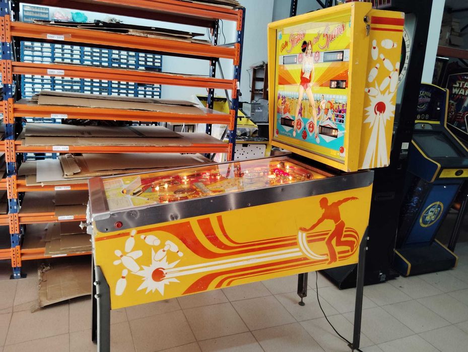 Fliper Pinball - Strikes and Spares