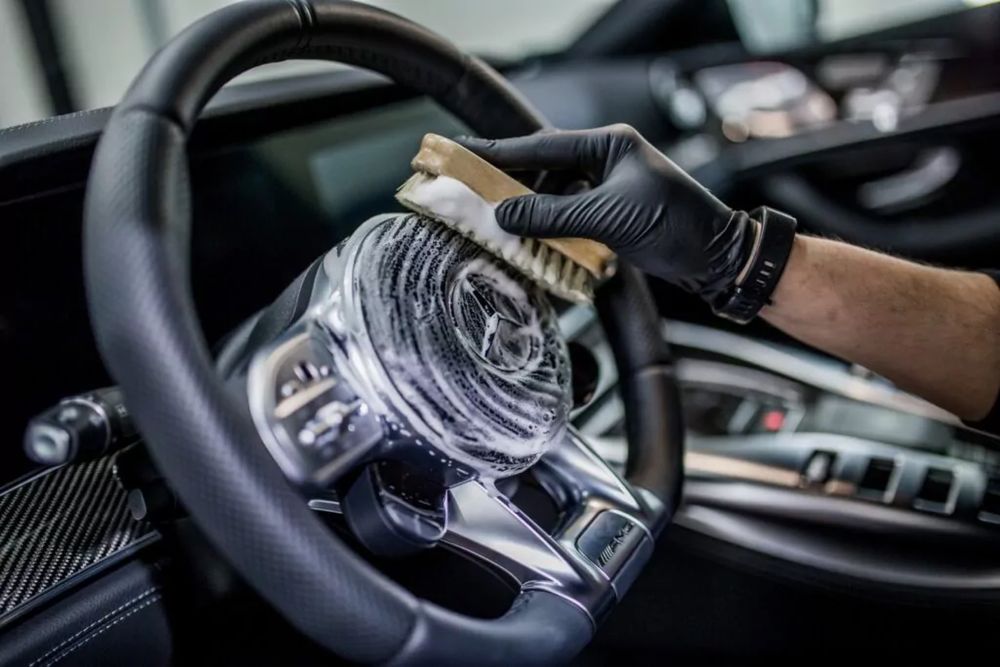 Mobilne czyszczenie wnetrza