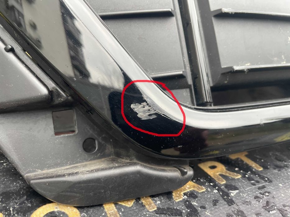 Решітка радіатора AUDI Q3 83A 2019- 83A853651E присутні подряпини в наявності