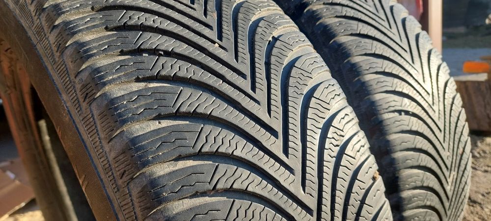 Opony zimowe 225x55x17  2 sztuki michelin alpin 5 zimówki
