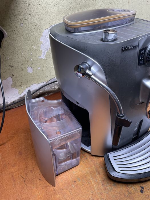 Кавомашина/Кофемашина SAECO Talea Giro