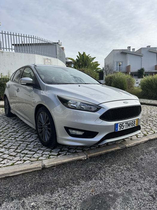 Focus ST Line - com apenas 79.300 kms