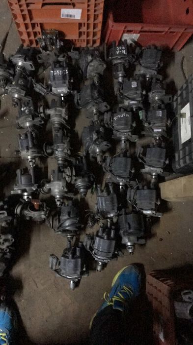 Трамблёр Тойота  Toyota  1.3  2E